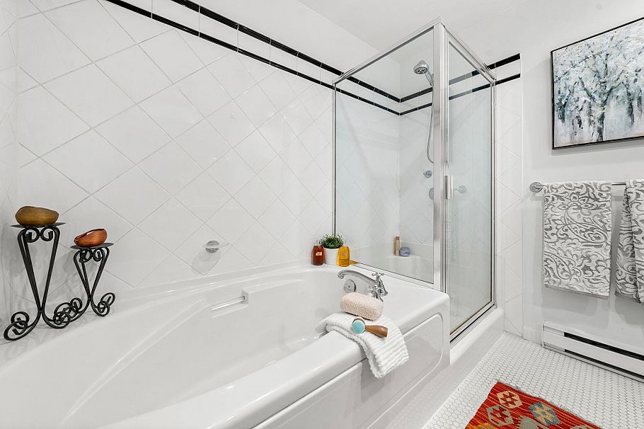 314 170 W 1st Street North Vancouver, BC - 20