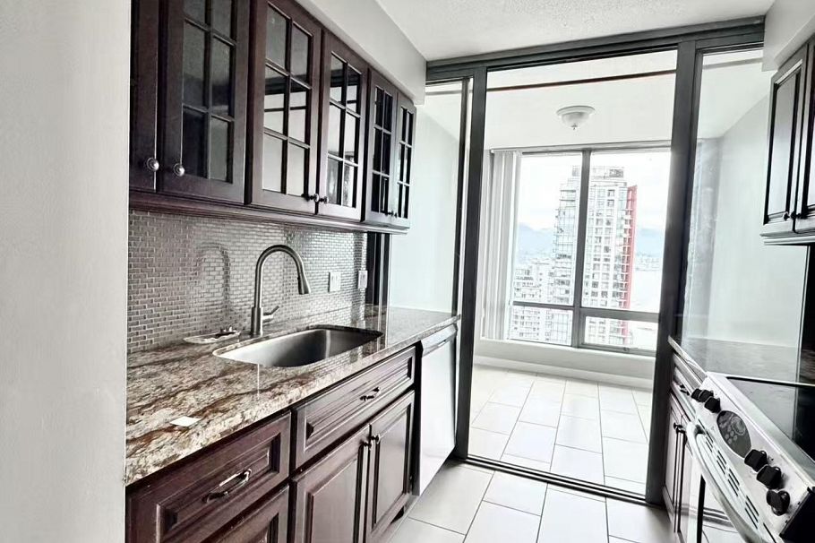 2902 1200 W GEORGIA STREET, Vancouver BC V5X 1G3 Vancouver, BC - 12