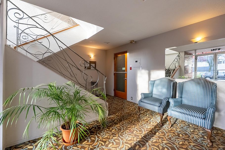 2 1879 Barclay Street Vancouver, BC - 15