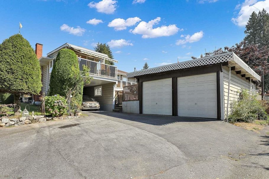 203 E 26th Street North Vancouver, BC - 33