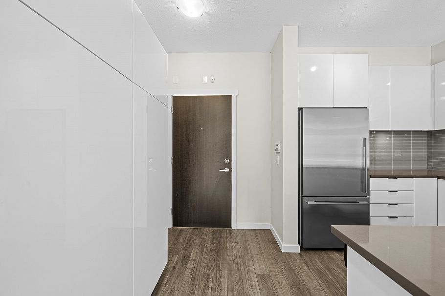 101 2665 Mountain Highway North Vancouver, BC - 21