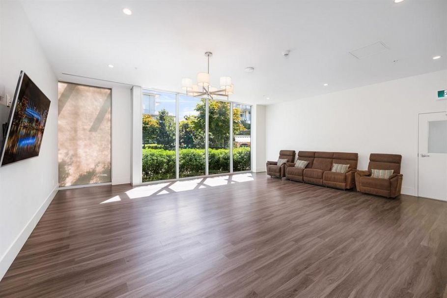 16 8677 Capstan Way Richmond, BC - 29