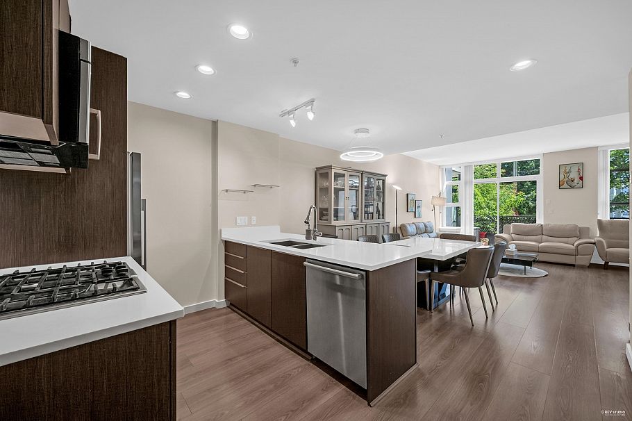 16 8677 Capstan Way Richmond, BC - 12