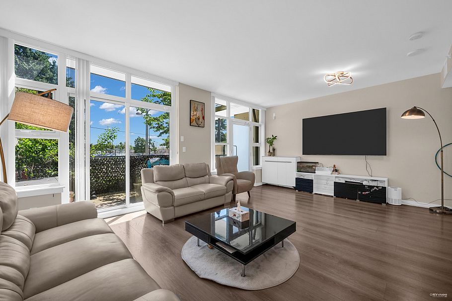 16 8677 Capstan Way Richmond, BC - 4