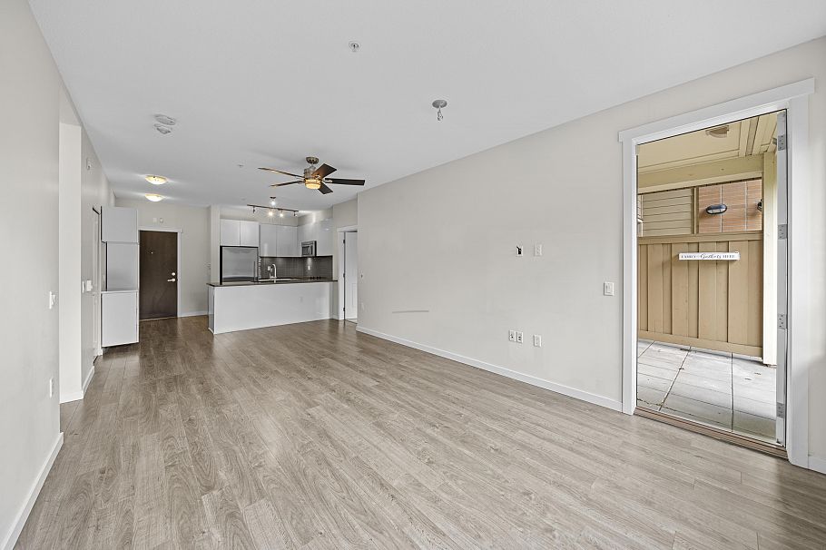 101 2665 Mountain Highway North Vancouver, BC - 13