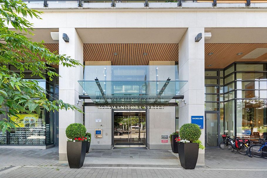 302 1625 Manitoba Street Vancouver, BC - 29