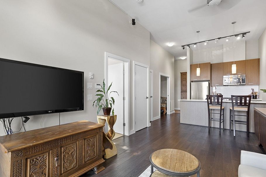 103 1182 W 16th Street North Vancouver, BC - 3