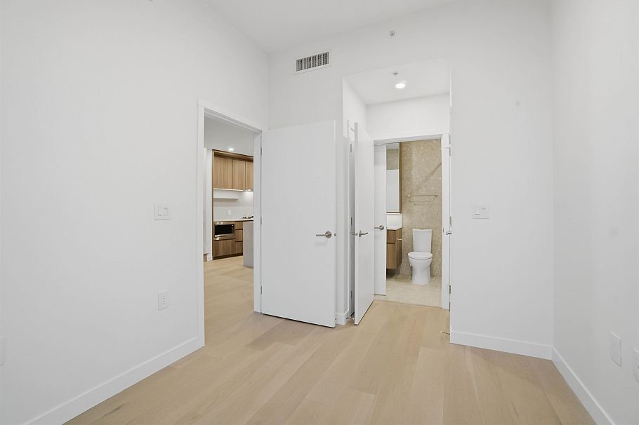 608 5212 Cambie Street Vancouver, BC - 14