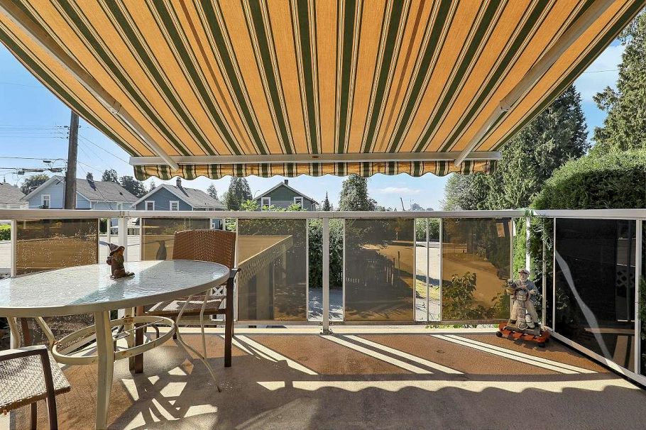 203 E 26th Street North Vancouver, BC - 19