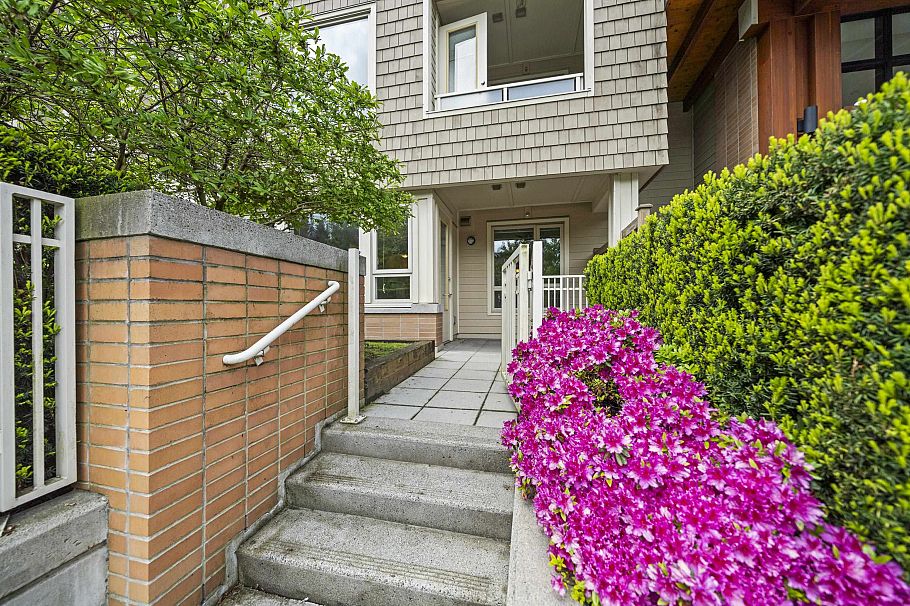 101 2665 Mountain Highway North Vancouver, BC - 32