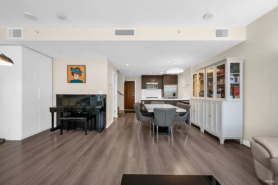 16 8677 Capstan Way Richmond, BC - 7