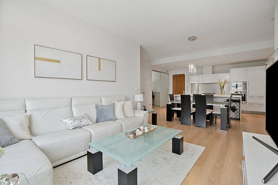 302 1625 Manitoba Street Vancouver, BC - 4