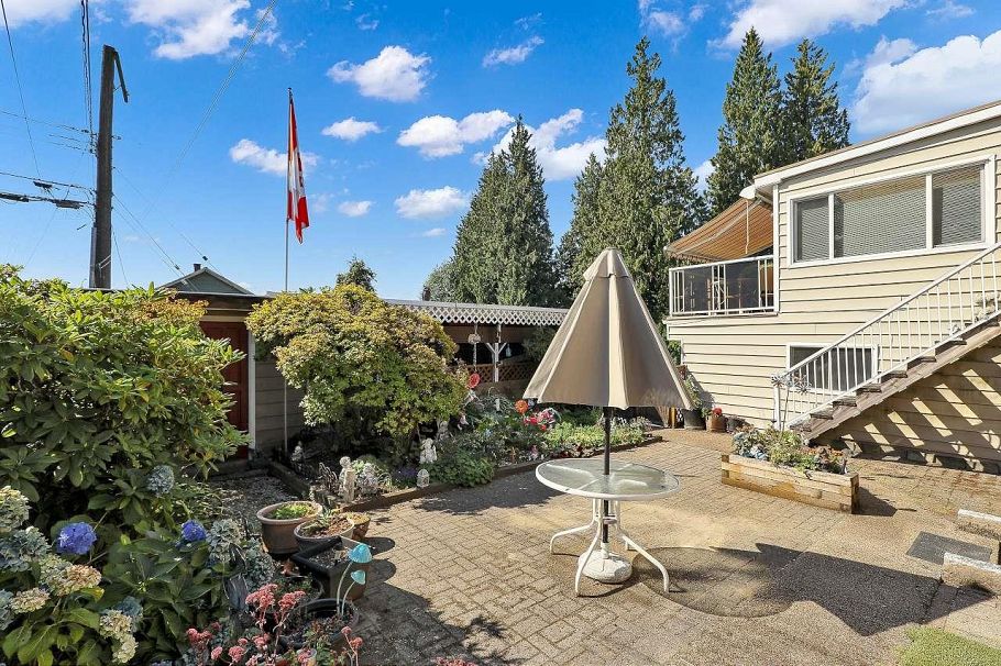 203 E 26th Street North Vancouver, BC - 35