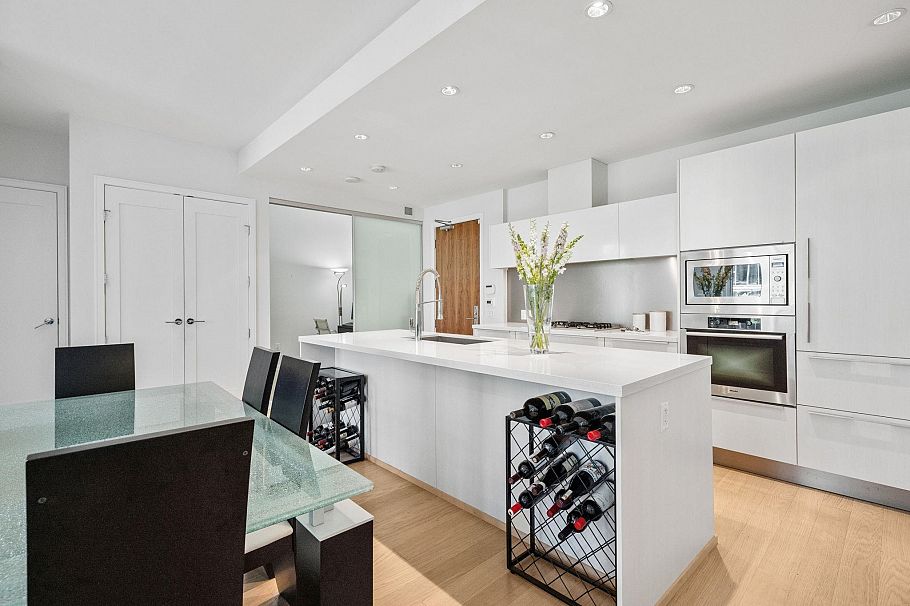 302 1625 Manitoba Street Vancouver, BC - 8