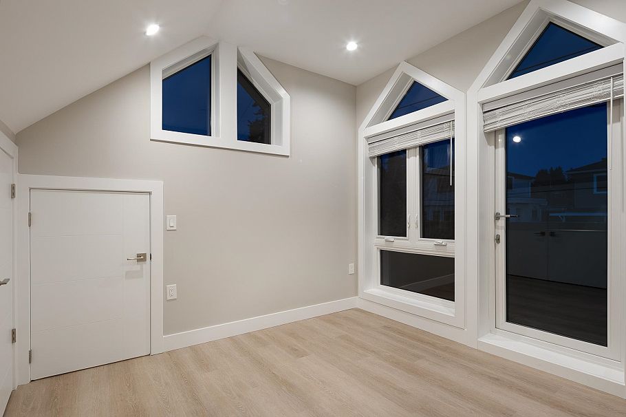 2128 W 21st Avenue Vancouver, BC - 37