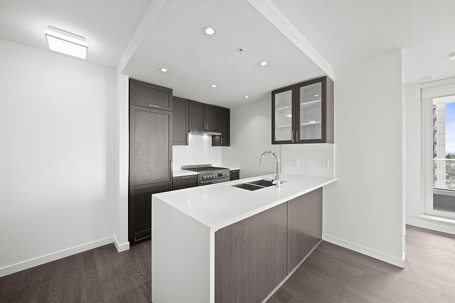 2709 5515 Boundary Road Vancouver, BC - 3