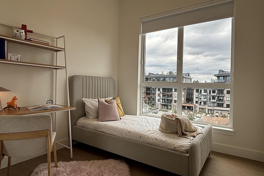 601 2235 E Broadway Vancouver, BC - 6