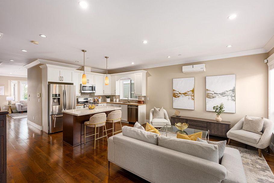 320 E Keith Road North Vancouver, BC - 15