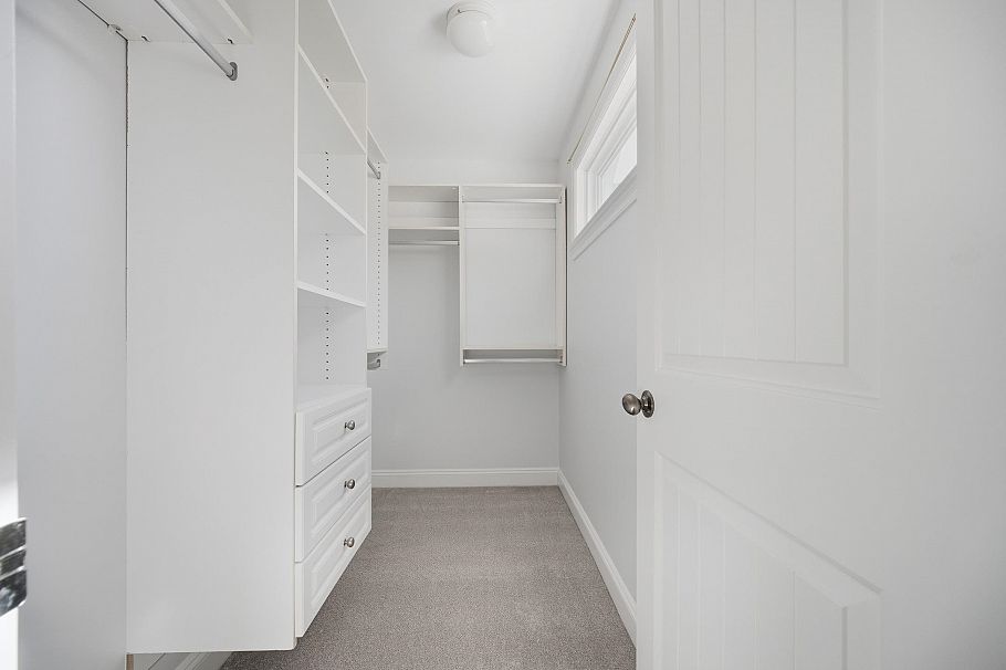 2411 George Street North Vancouver, BC - 20