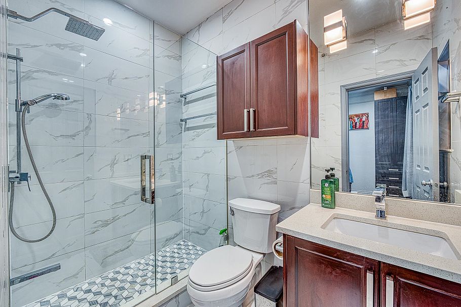 426 E 18th Avenue Vancouver, BC - 19