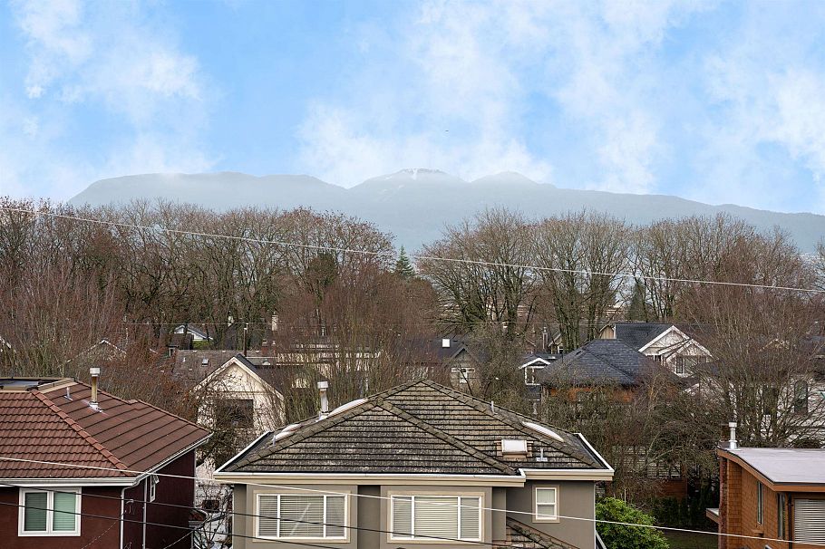 3953 W 21st Avenue Vancouver, BC - 29