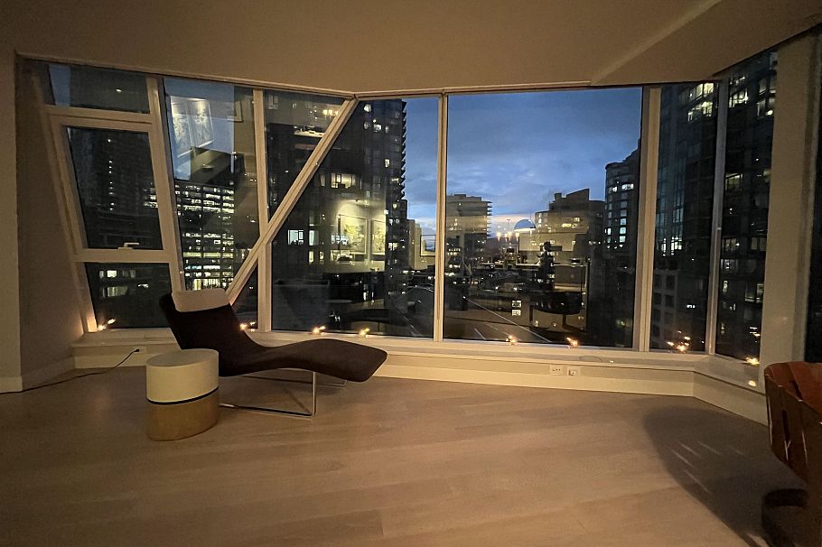 901 1409 W Pender Street Vancouver, BC - 21