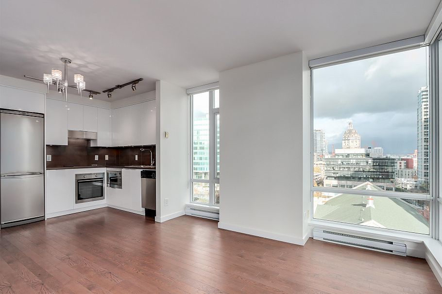 1115 161 W Georgia Street Vancouver, BC - 7