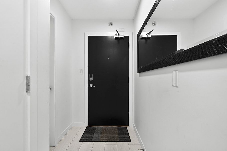 1202 188 Keefer Place Vancouver, BC - 2