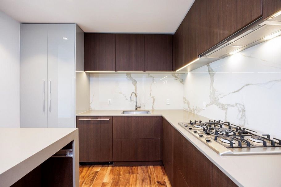 1632 Lions Gate Lane North Vancouver, BC - 14