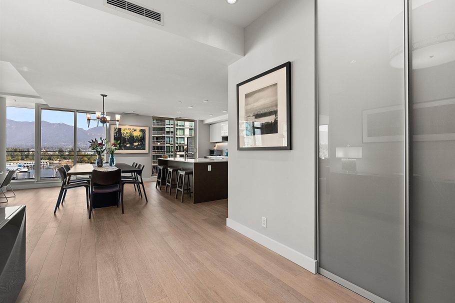 901 1409 W Pender Street Vancouver, BC - 5