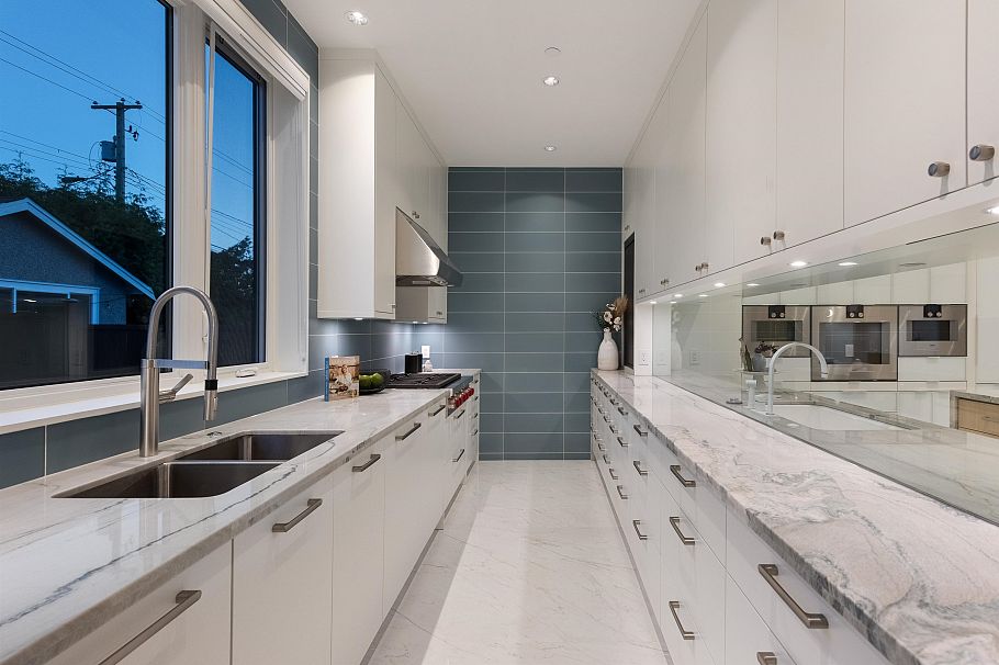 2128 W 21st Avenue Vancouver, BC - 15