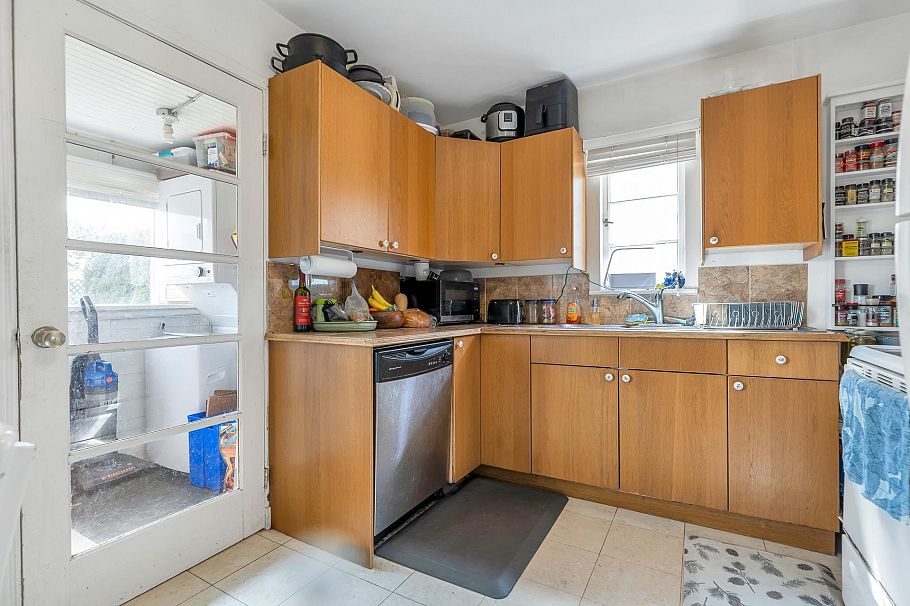 5092 Main Street Vancouver, BC - 9