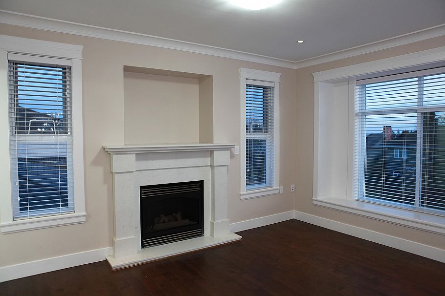 455 W 38th Avenue Vancouver, BC - 4