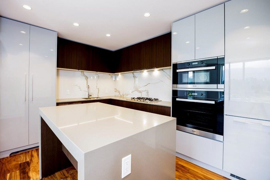 1632 Lions Gate Lane North Vancouver, BC - 11