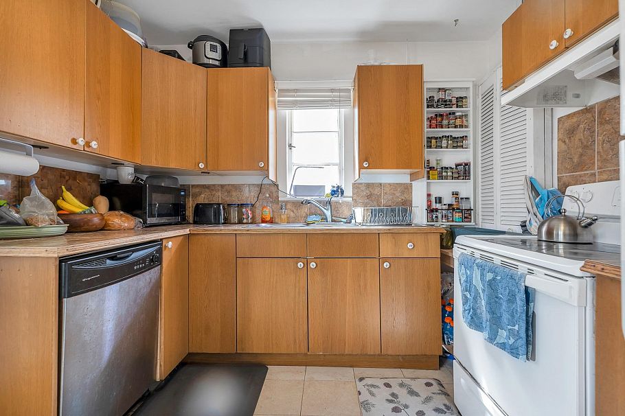 5092 Main Street Vancouver, BC - 8