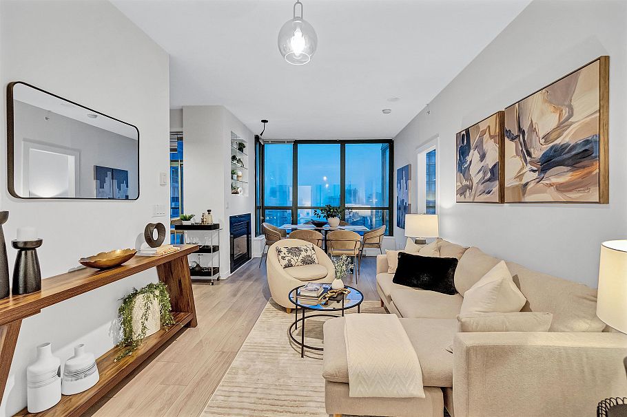 2507 1239 W Georgia Street Vancouver, BC - 2