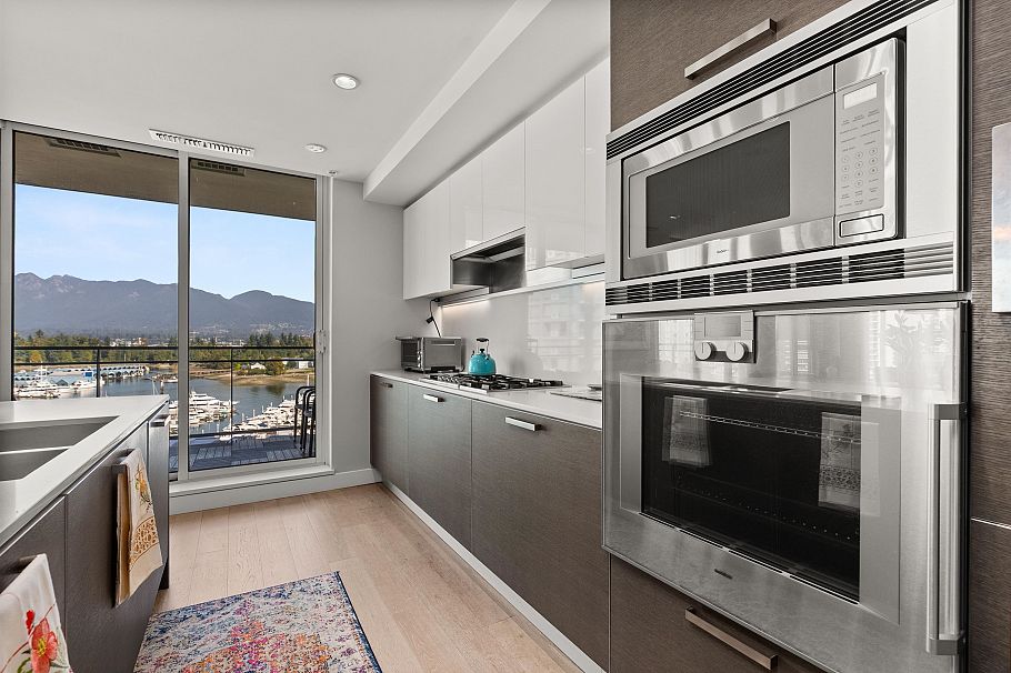 901 1409 W Pender Street Vancouver, BC - 11