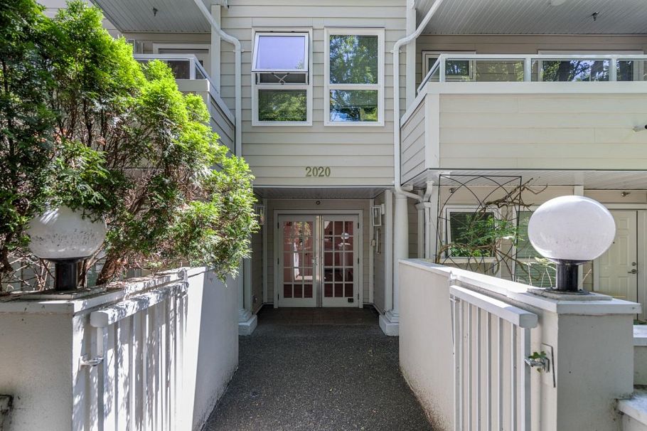 PH 401 2020 Trafalgar Street Vancouver, BC - 26