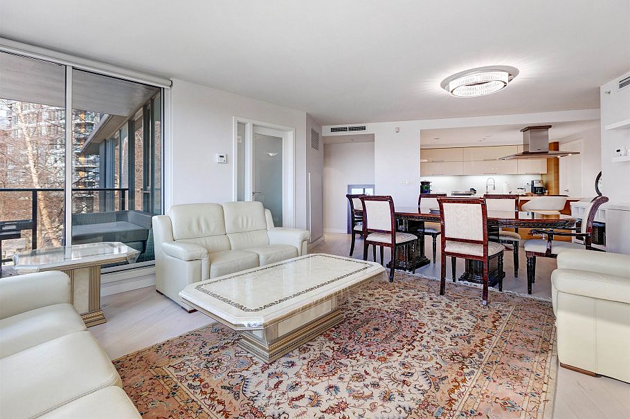 305 8 Smithe Mews Vancouver, BC - 13