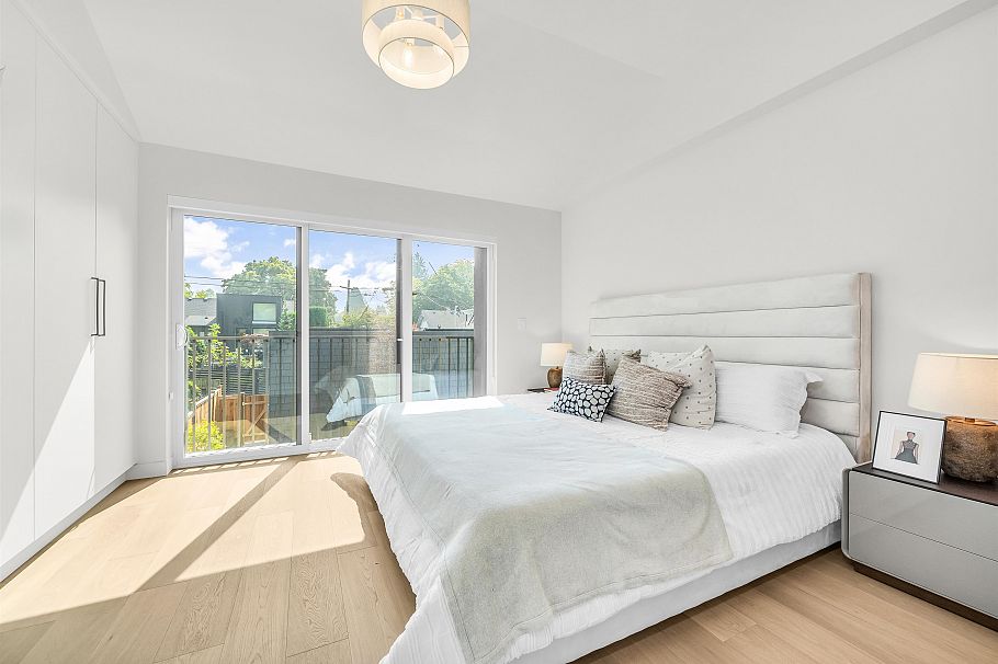 1 1120 E 23rd Avenue Vancouver, BC - 17