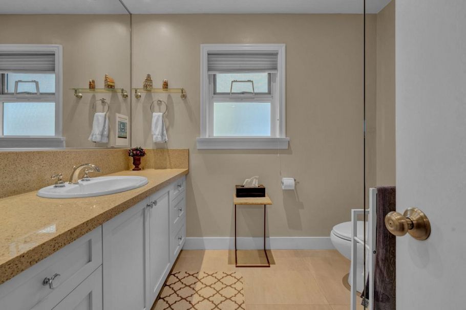 7187 Marguerite Street Vancouver, BC - 15