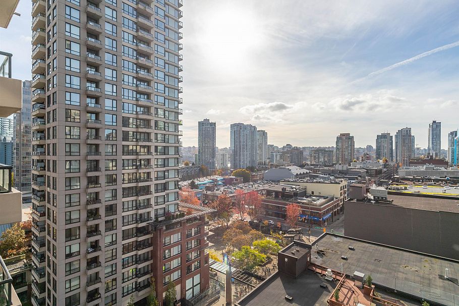 1110 928 Homer Street Vancouver, BC - 24