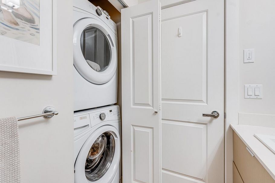 412 255 W 1st Street North Vancouver, BC - 18