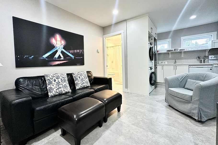 5928 OLYMPIC STREET, Vancouver BC V6N 1Z4 Vancouver, BC - 1