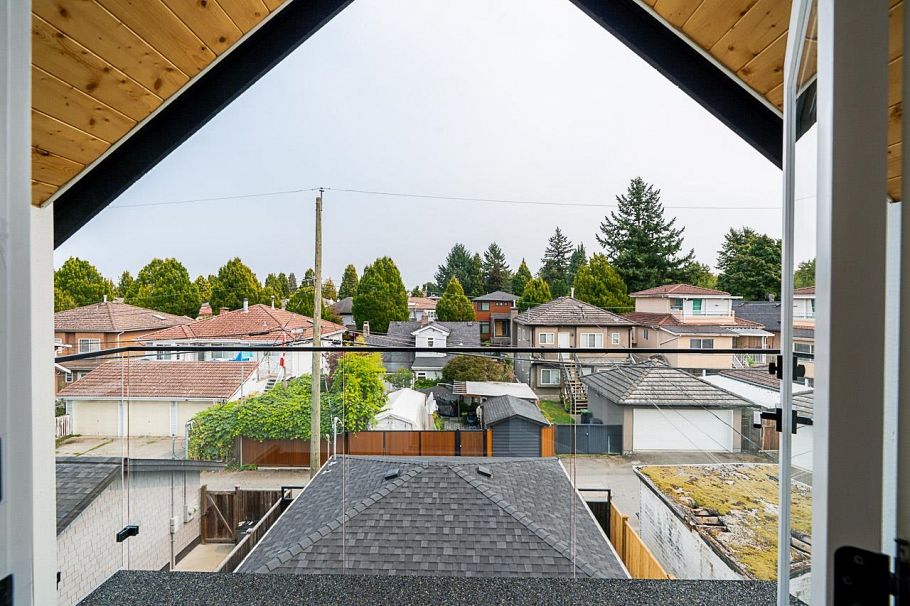 2 5304 Elgin Street Vancouver, BC - 22