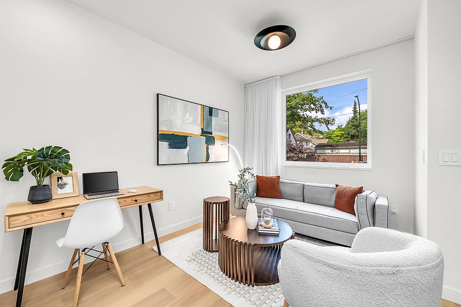 1 1120 E 23rd Avenue Vancouver, BC - 3