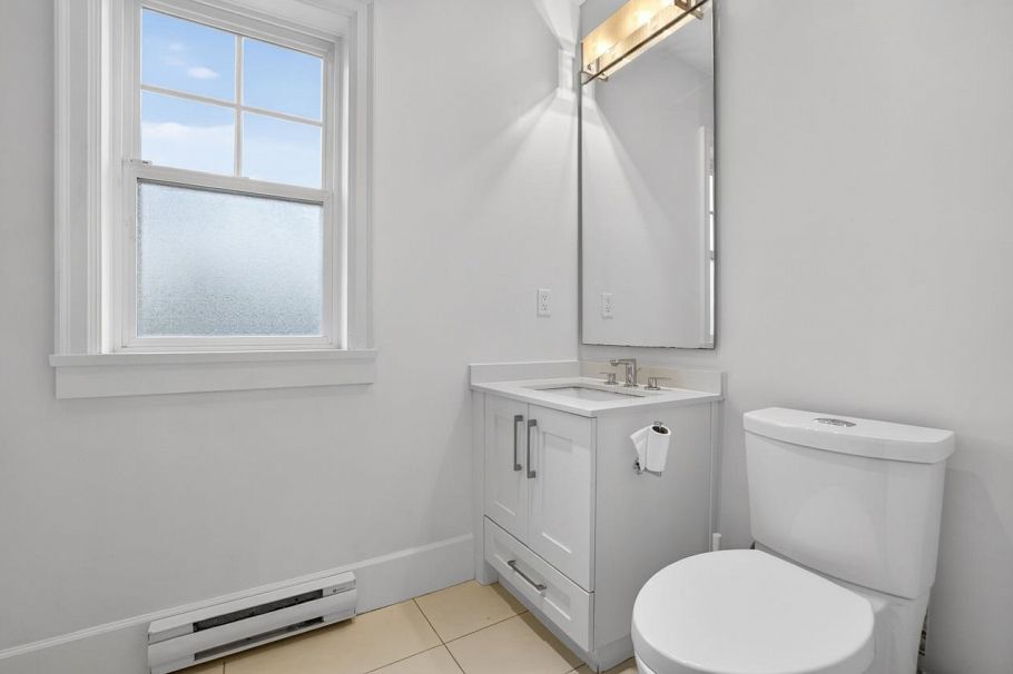 5685 Killarney Street Vancouver, BC - 19