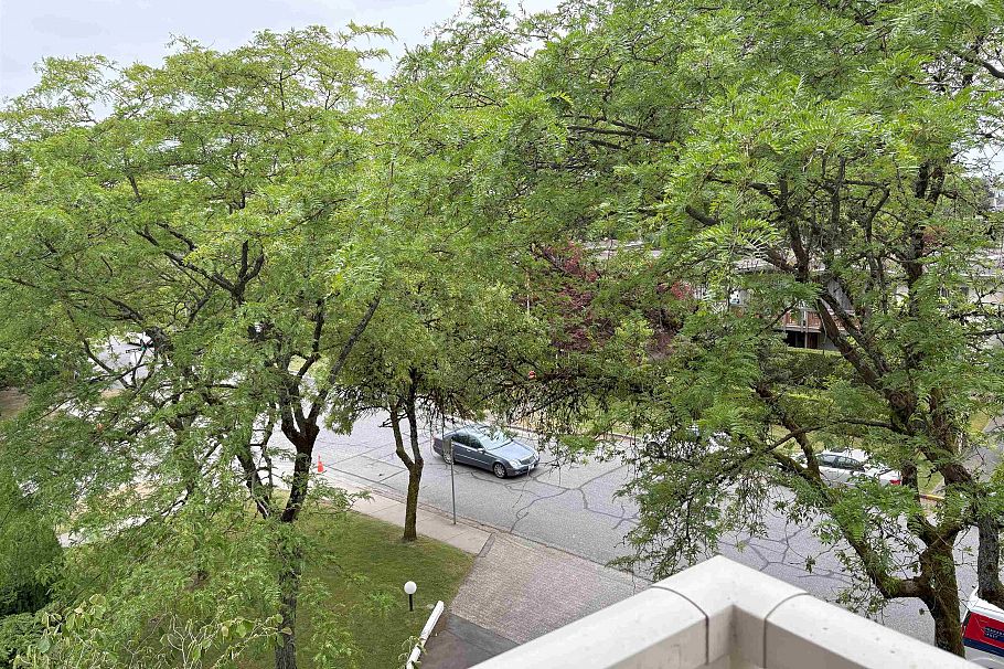 305 6076 Tisdall Street Vancouver, BC - 6