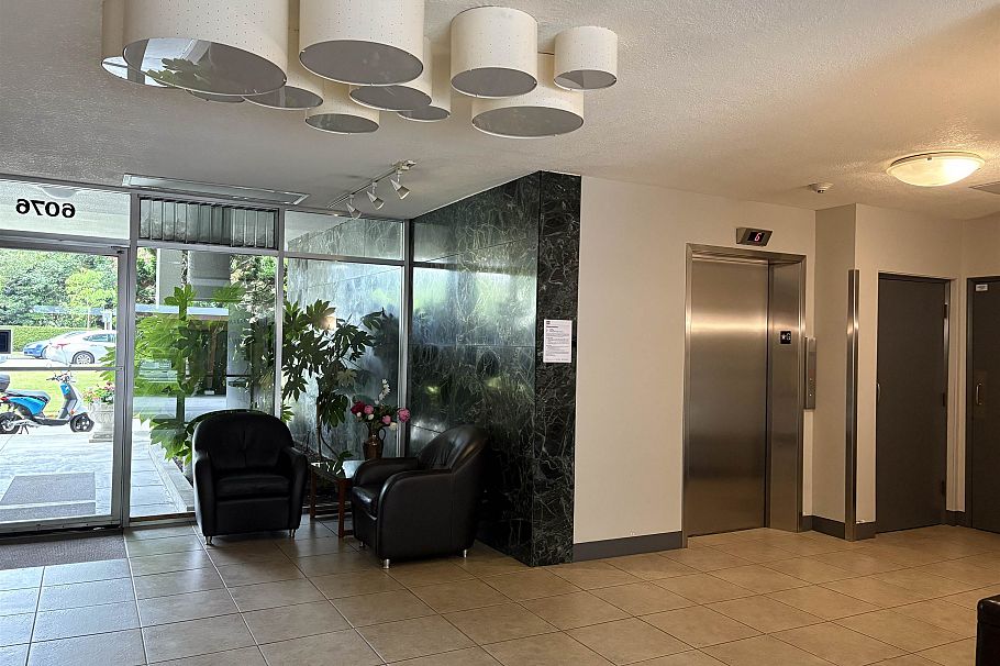 305 6076 Tisdall Street Vancouver, BC - 4