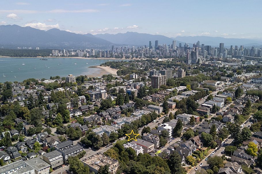 PH 401 2020 Trafalgar Street Vancouver, BC - 28